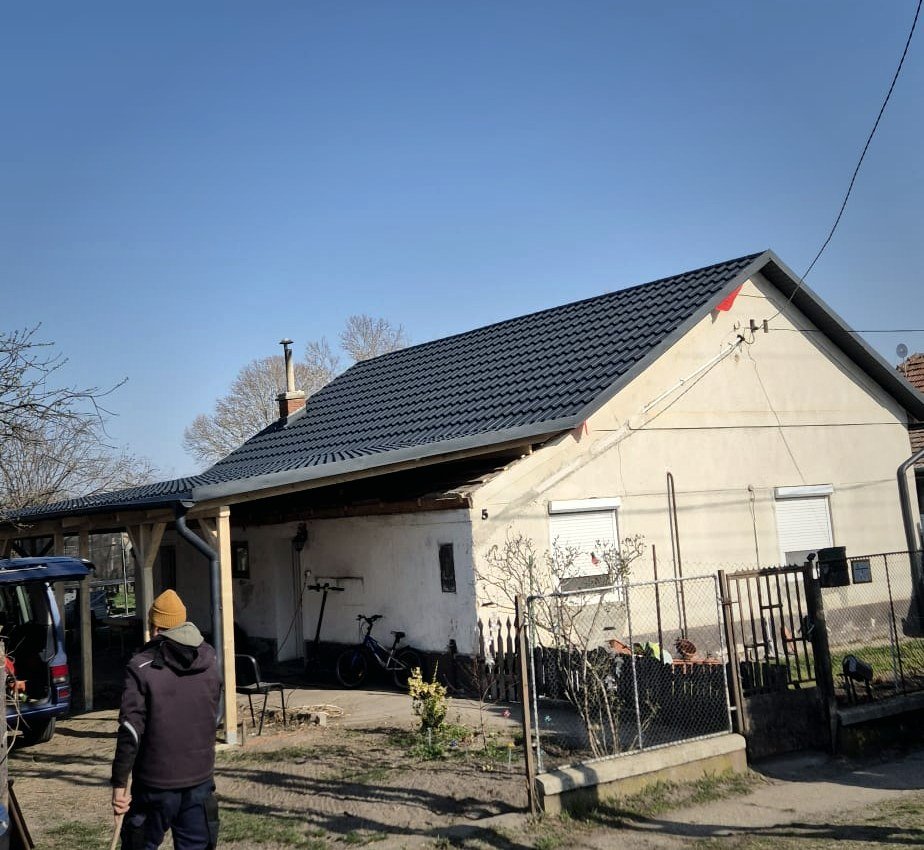 Țiglă metalică finalizată